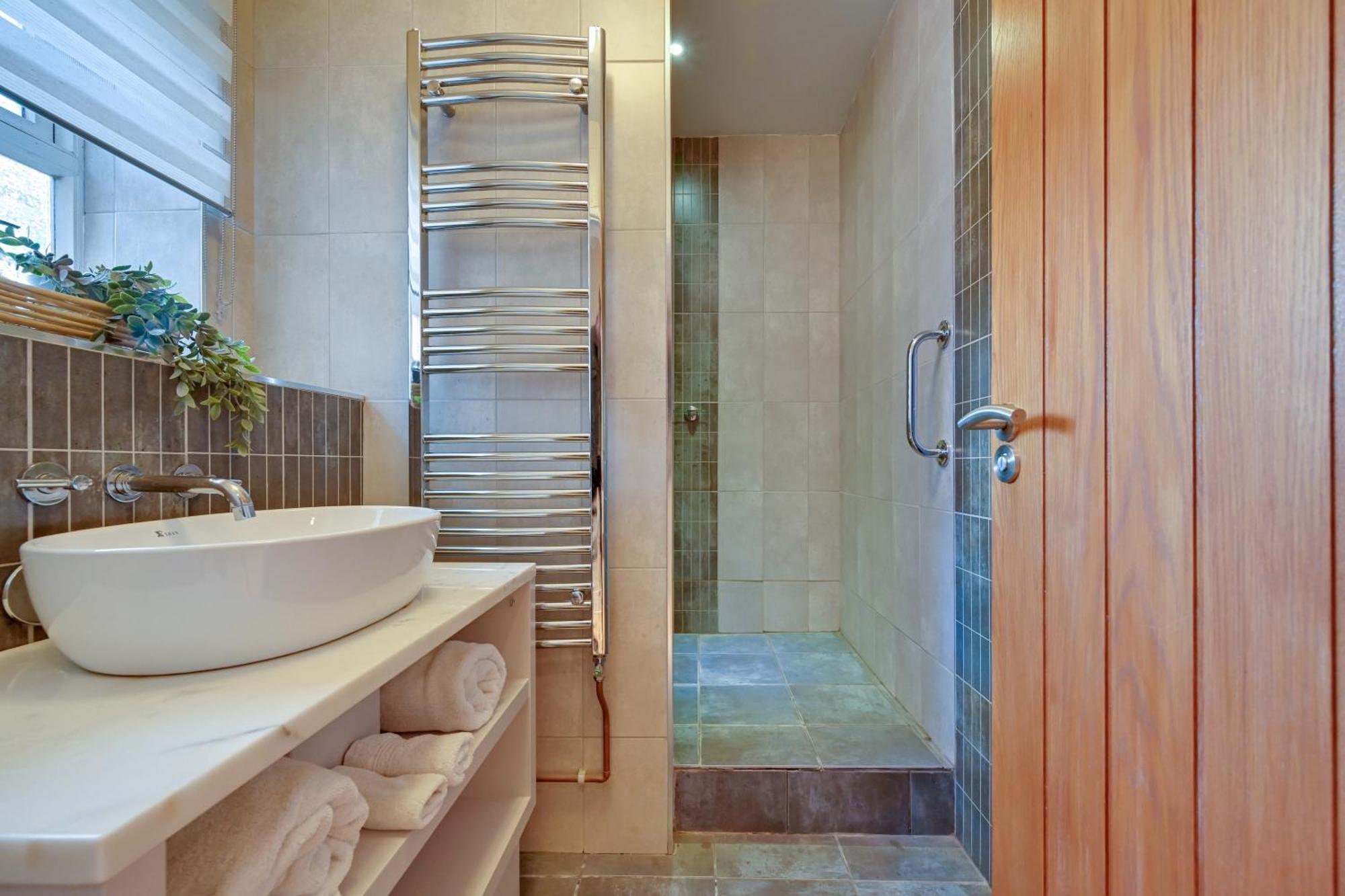 The Hideaway @ Flagham Cottage. Malmesbury Ngoại thất bức ảnh